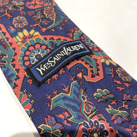 Yves Saint Laurent Men’s Tie - Picture 2 of 3